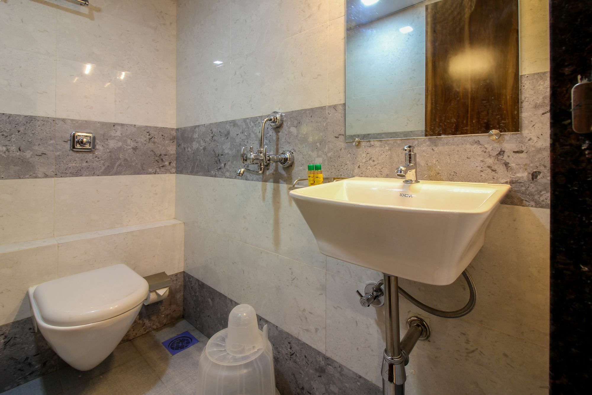 Fabhotel Amour - Nr Mumbai International Airport Bagian luar foto